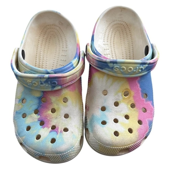 Crocs Clogs Tie Dye Iconic Comfort Lightweight Breathable Washable Size 8 - Picture 1 of 9